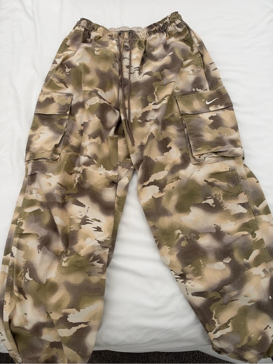 Nike Pants - Nike Camo Cargo Pants - NWOT